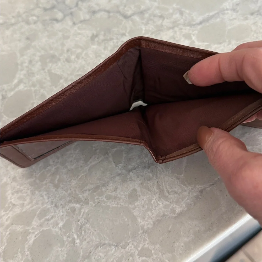 Genuine, leather men’s simple wallet